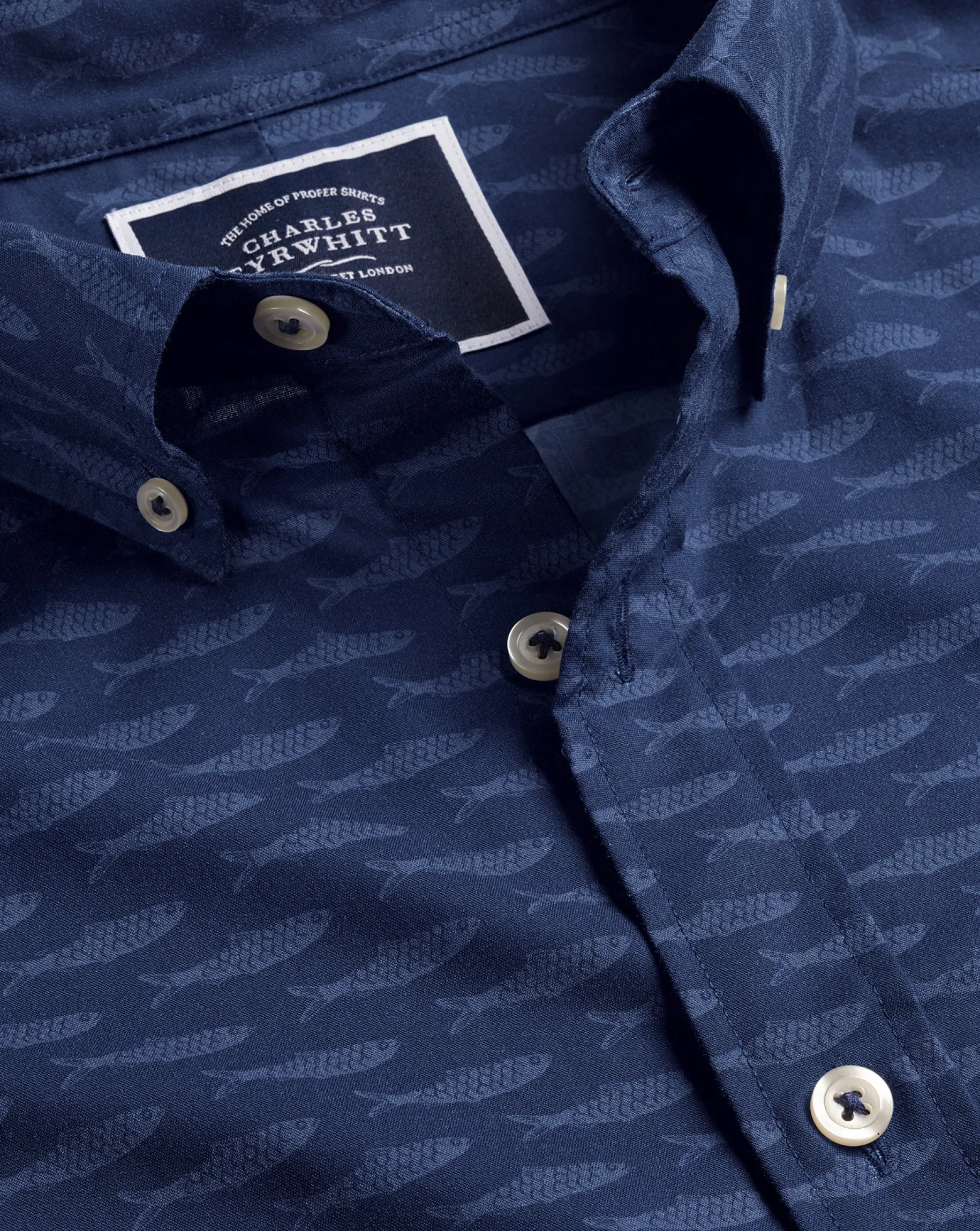 Shirt Sale|Casual Shirts<Charles Tyrwhitt Button-Down Collar Non-Iron Stretch Poplin Fish Print Short Sleeve Shirt - Navy