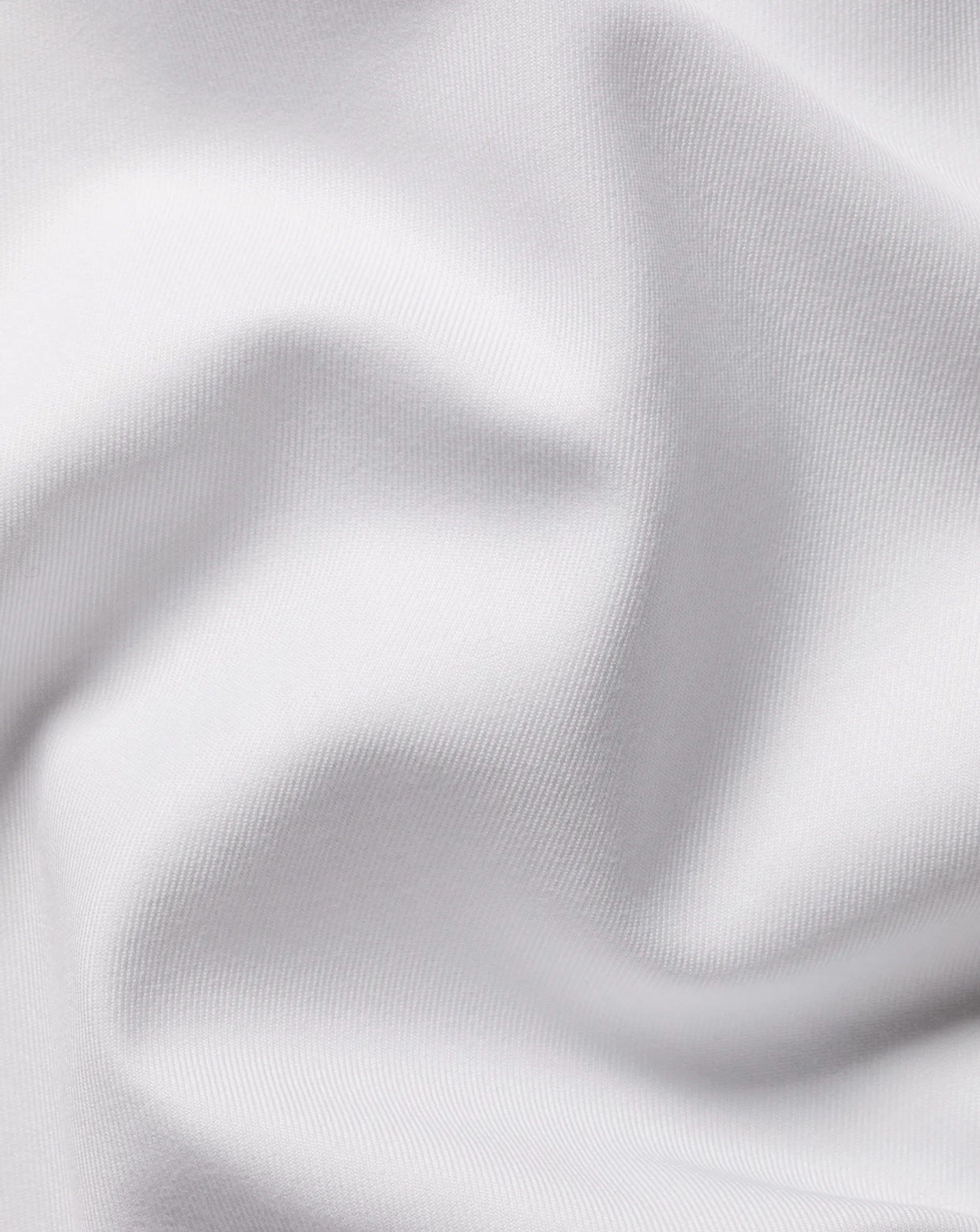 Dress Shirts|White Shirts<Charles Tyrwhitt Extreme Spread Collar Non-Iron Twill Shirt - White