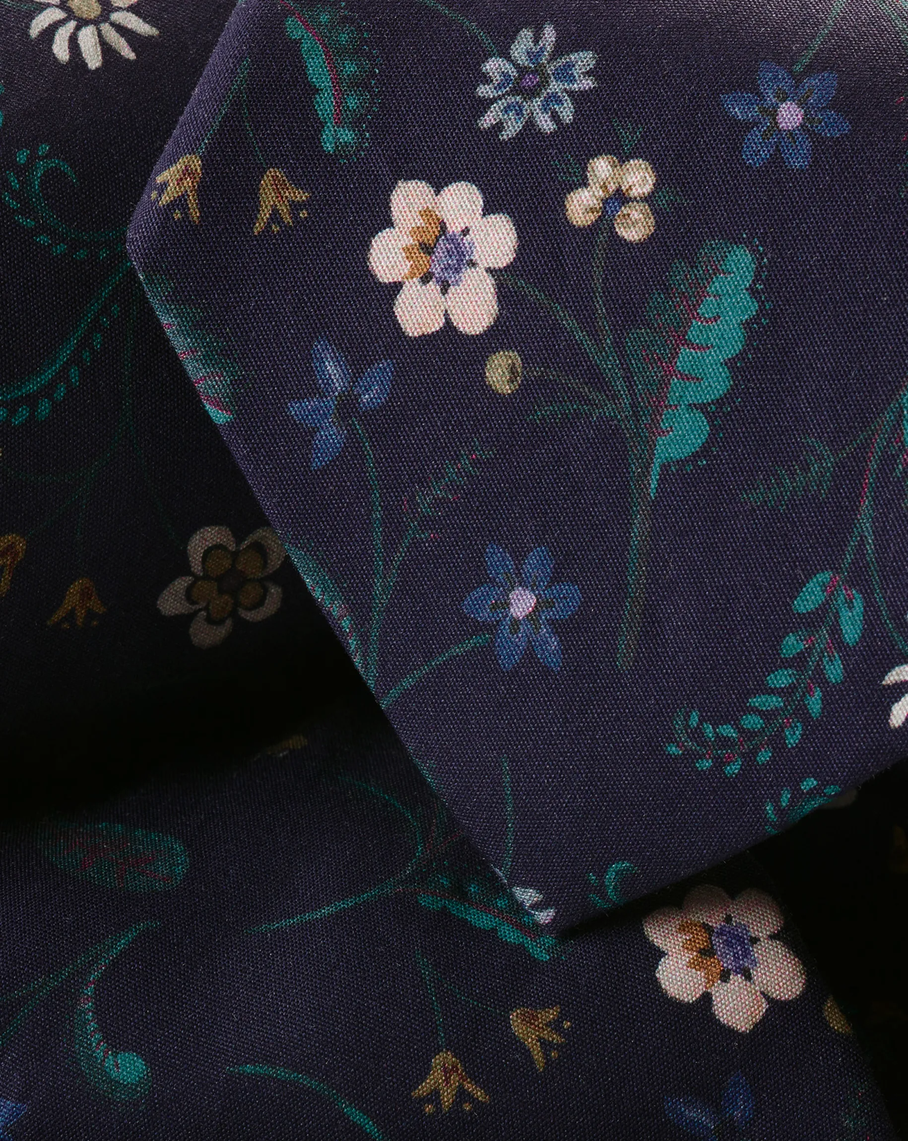 Liberty Print Shirts|Wedding<Charles Tyrwhitt Made With Liberty Fabric Large Floral Print Cotton Tie - Navy