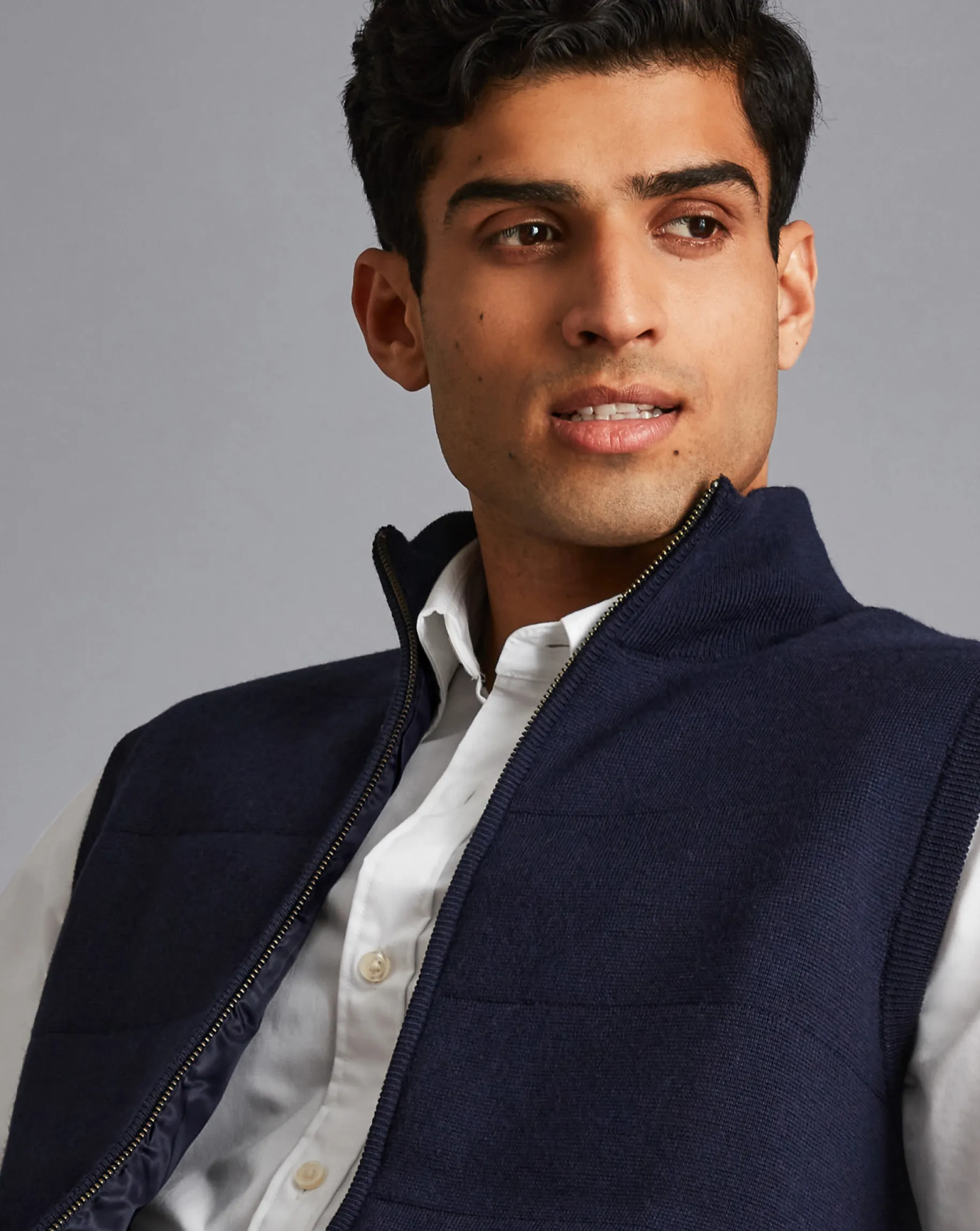 Golf Collection|Sweaters<Charles Tyrwhitt Merino Funnel Neck Vest - Navy