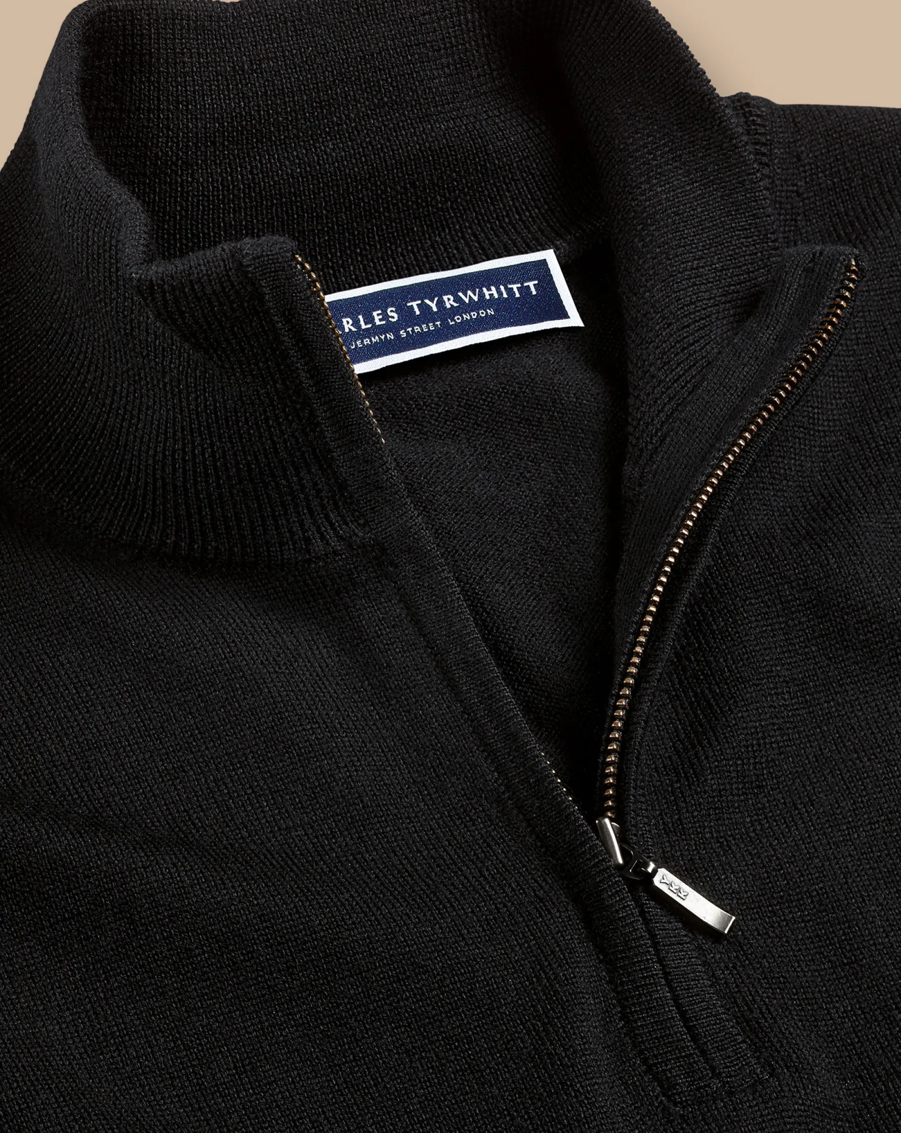 Black Sweaters|Quarter Zip Sweaters<Charles Tyrwhitt Merino Quarter Zip Sweater - Black