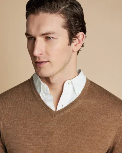 V-Neck Sweaters|Sweaters<Charles Tyrwhitt Merino V-Neck Sweater - Sand