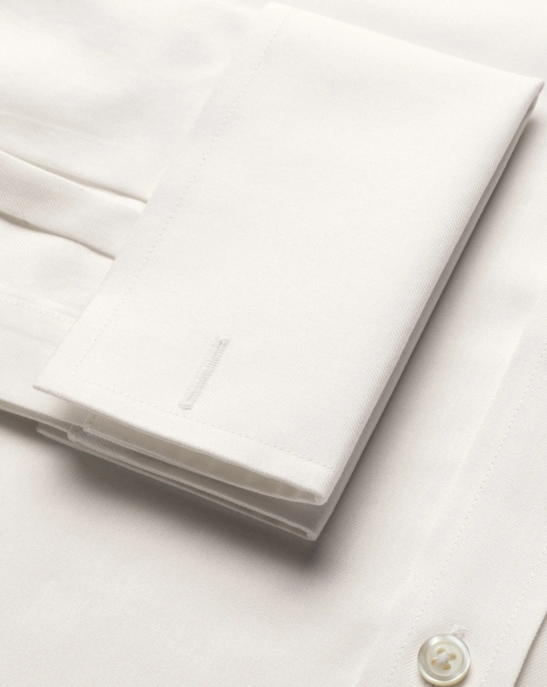 Dress Shirts|Non-Iron Shirts<Charles Tyrwhitt Non-Iron Twill Shirt - Ivory