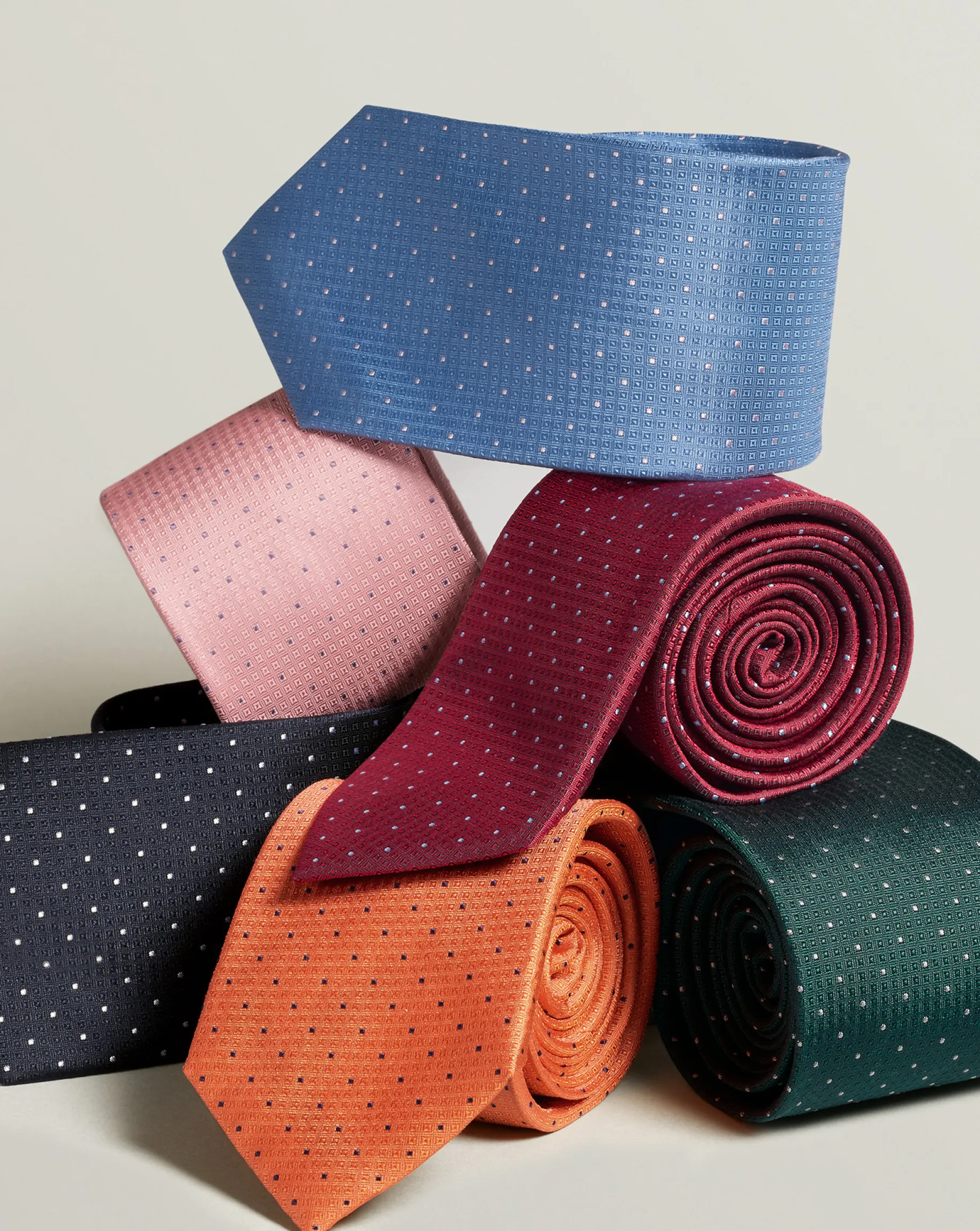 Accessories<Charles Tyrwhitt Polka Dot Silk Tie - Light Coral Pink