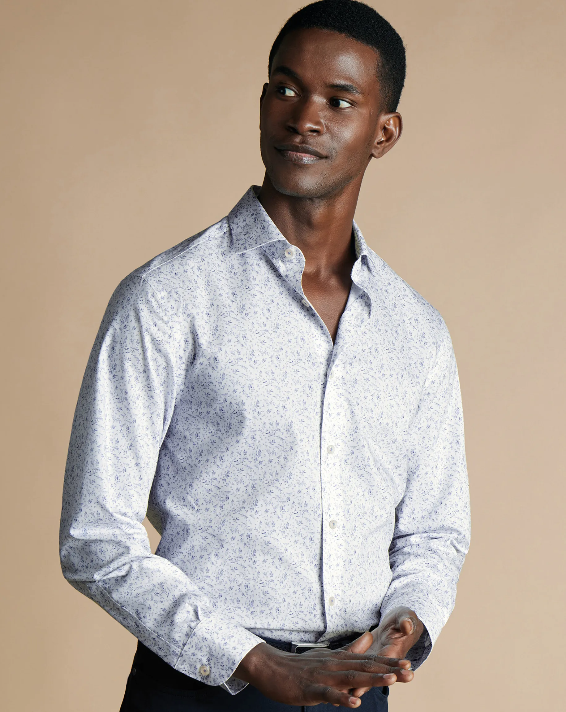 Business Casual Shirts|Casual Shirts<Charles Tyrwhitt Semi-Spread Collar Non-Iron Leaf Print Shirt - White & Blue White and Blue