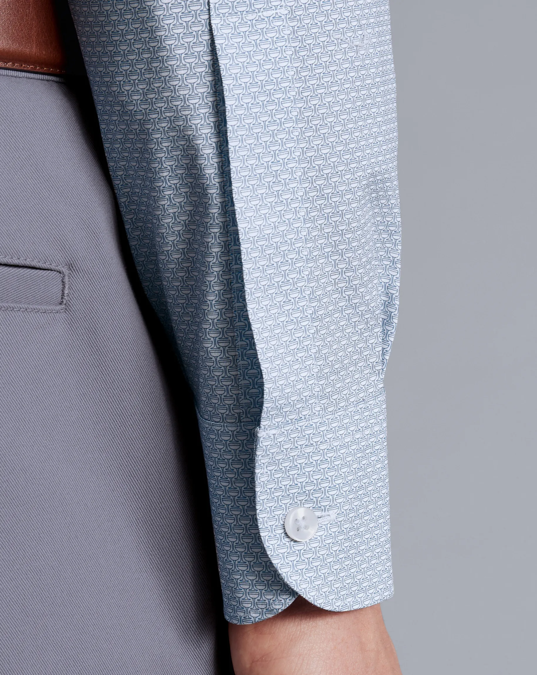 Seasonal Looks|Dress Shirts<Charles Tyrwhitt Semi-Spread Collar Wine Glass Print Non-Iron Shirt - Ocean Blue