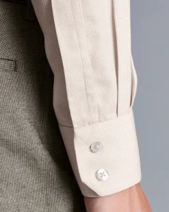 Shirt Sale|Dress Shirts<Charles Tyrwhitt Spread Collar Non-Iron Clifton Weave Shirt - Oatmeal