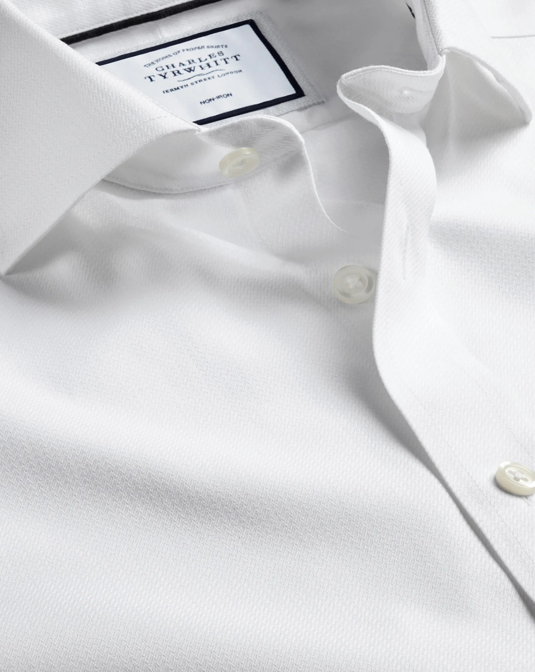Dress Shirts|XL<Charles Tyrwhitt Spread Collar Non-Iron Henley Weave Shirt - White