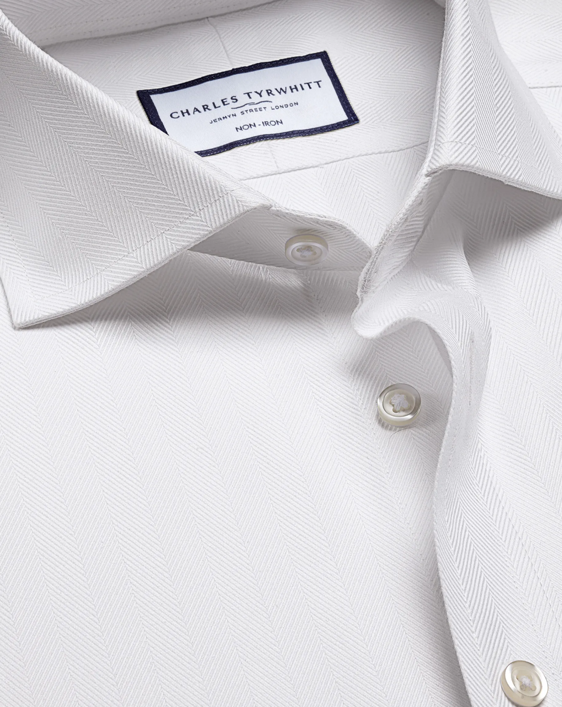 Dress Shirts|White Shirts<Charles Tyrwhitt Spread Collar Non-Iron Herringbone Shirt - White