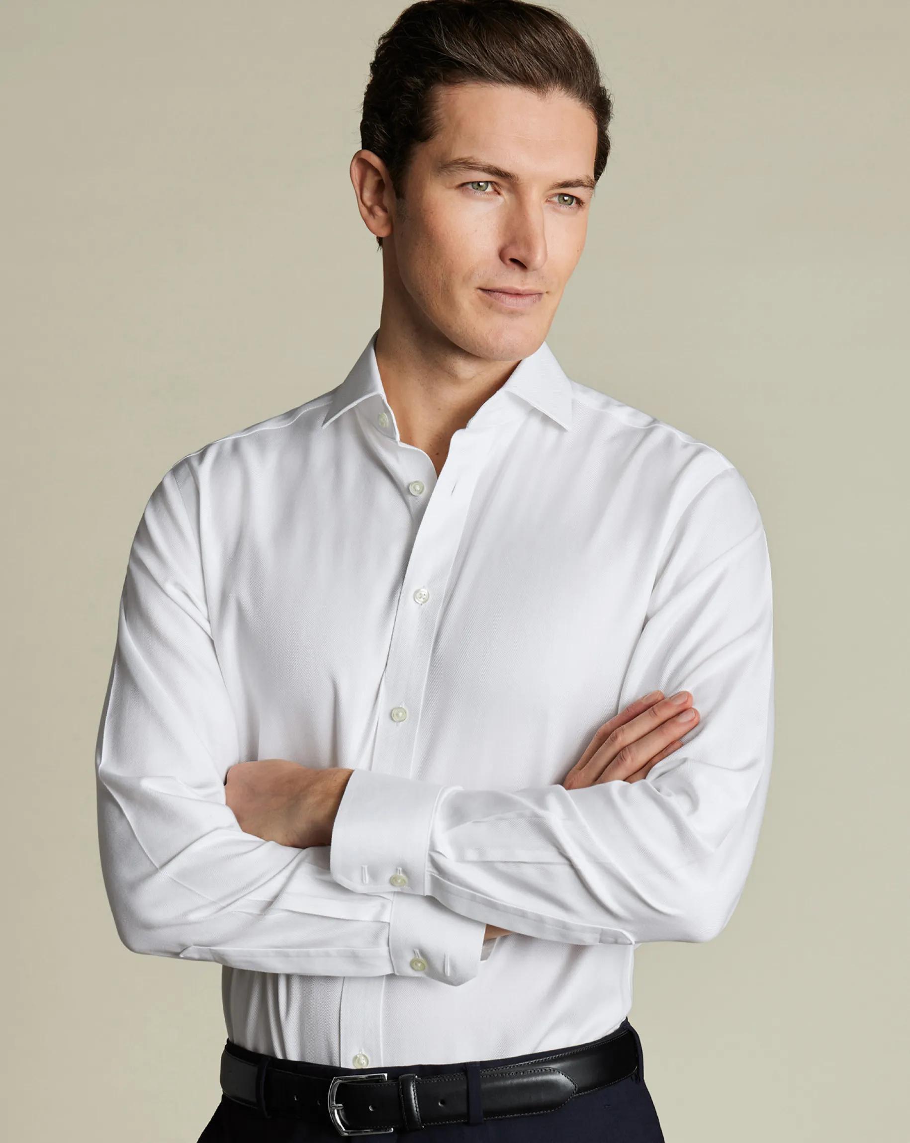 Dress Shirts|White Shirts<Charles Tyrwhitt Spread Collar Non-Iron Herringbone Shirt - White