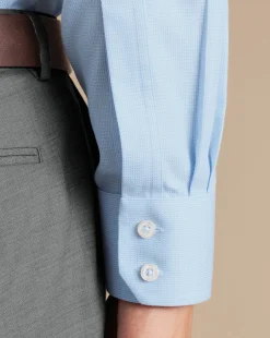 Business Casual Shirts|Dress Shirts<Charles Tyrwhitt Spread Collar Non-Iron Mayfair Weave Shirt - Light Blue