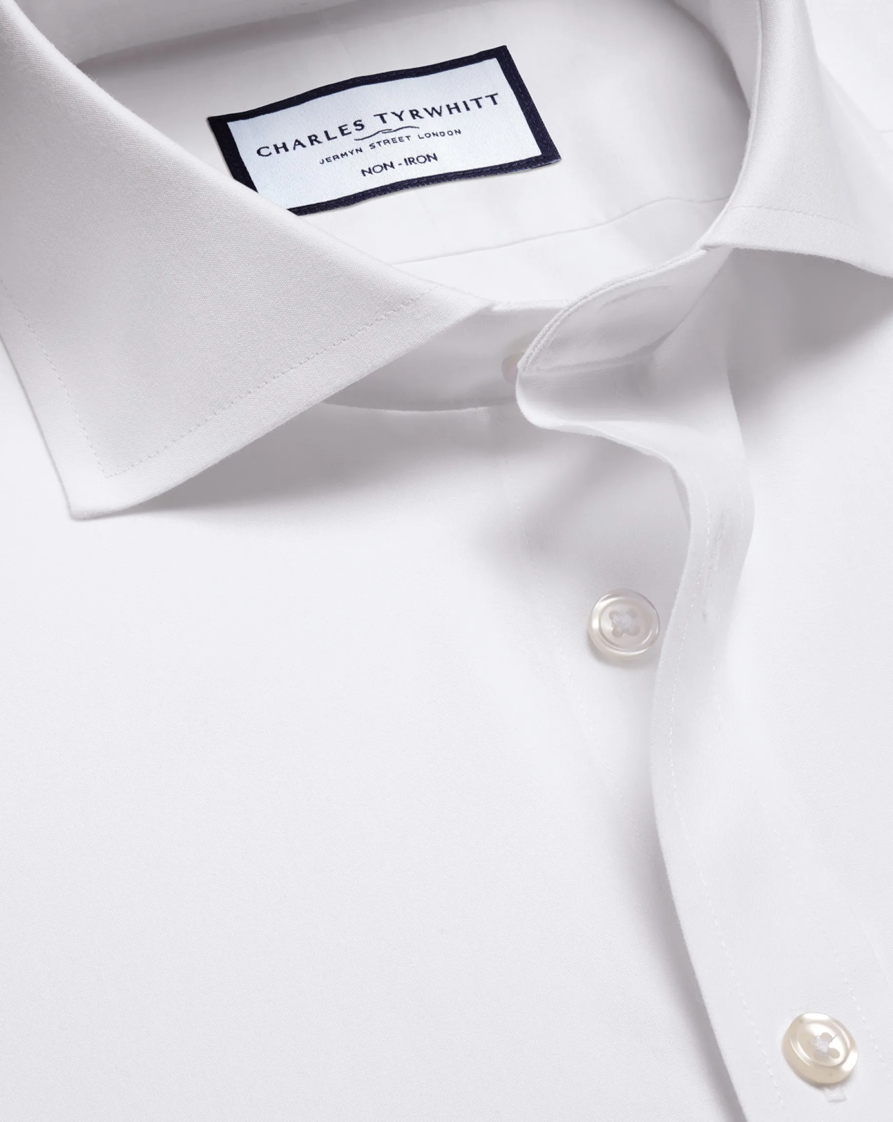 Dress Shirts|White Shirts<Charles Tyrwhitt Spread Collar Non-Iron Poplin Shirt - White