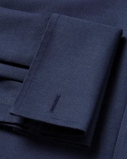 Dress Shirts|M<Charles Tyrwhitt Spread Collar Non-Iron Royal Oxford Shirt - French Blue