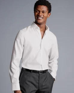 Dress Shirts|XL<Charles Tyrwhitt Spread Collar Non-Iron Royal Oxford Shirt - White
